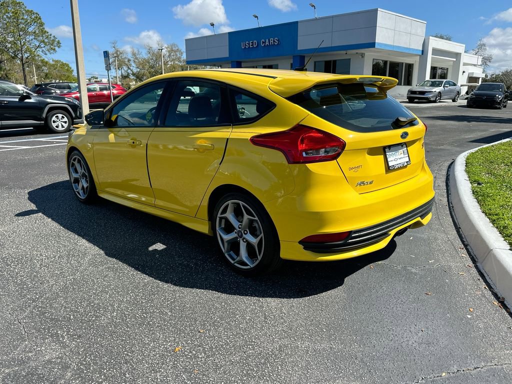 Used 2017 Ford Focus ST image 8