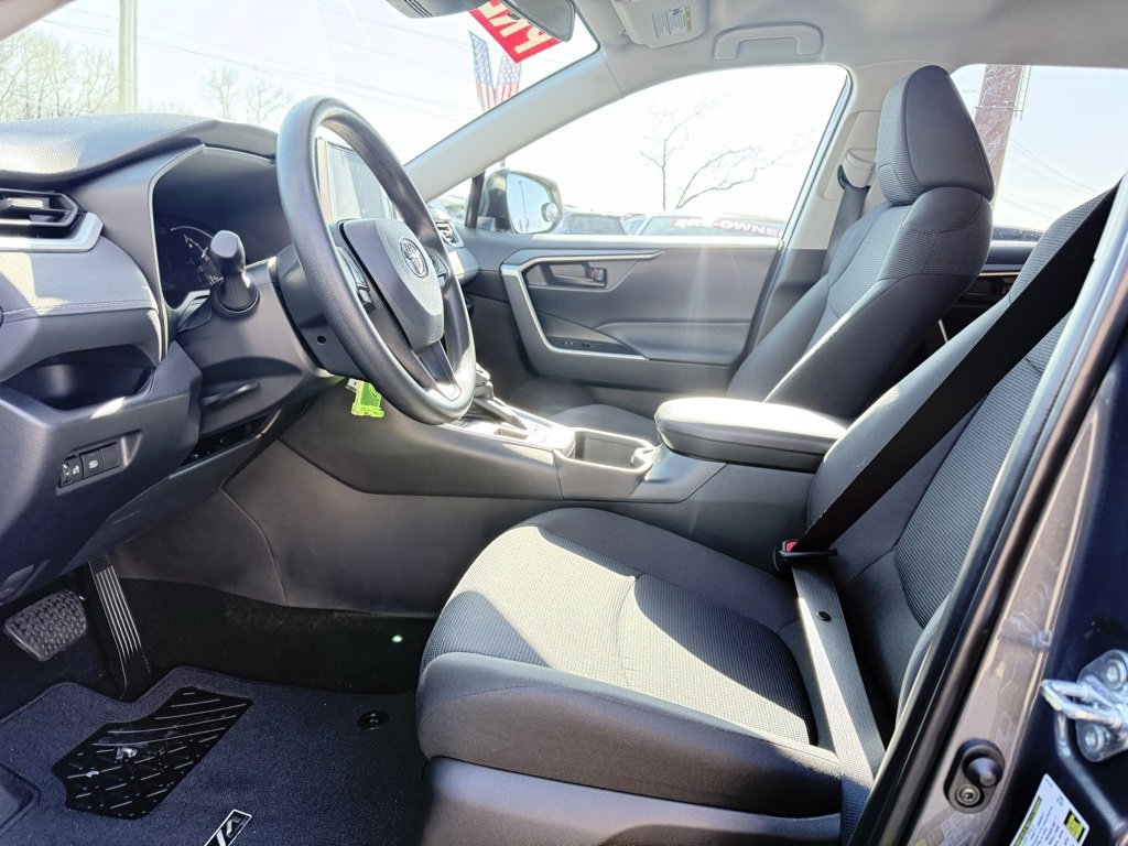 Used 2025 Toyota RAV4 LE image 10