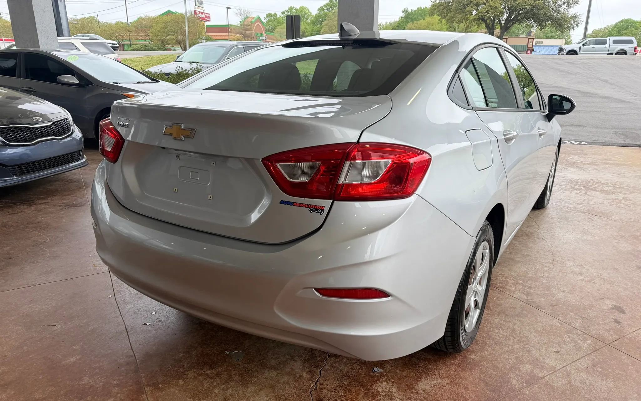 Used 2017 Chevrolet Cruze LS image 5