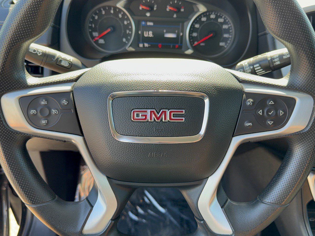Used 2024 GMC Terrain SLE FWD image 10