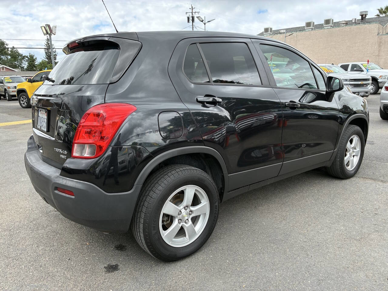 Used 2015 Chevrolet Trax LS AWD/4WD image 2