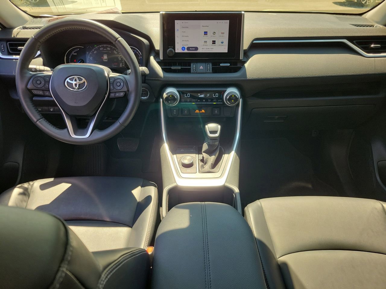 Used 2023 Toyota RAV4 XLE Premium image 13