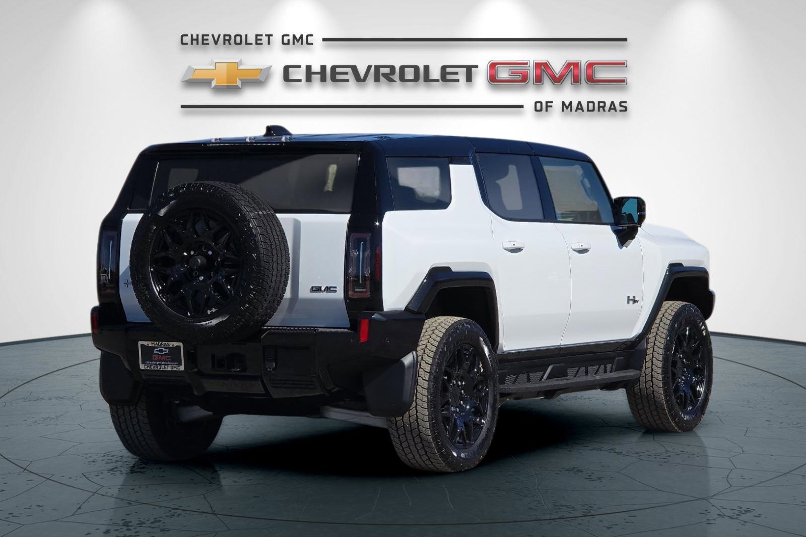New 2026 GMC Hummer EV SUV w/ LPO, Sport Package image 3