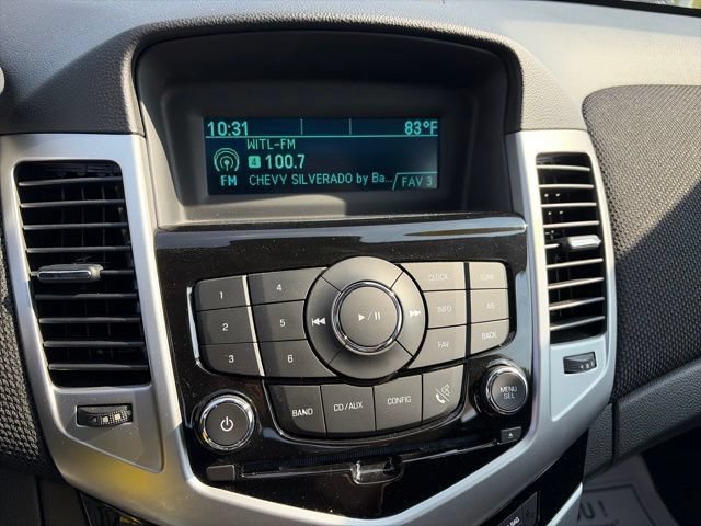 Used 2016 Chevrolet Cruze LT w/ Sun And Sound Package FWD image 9