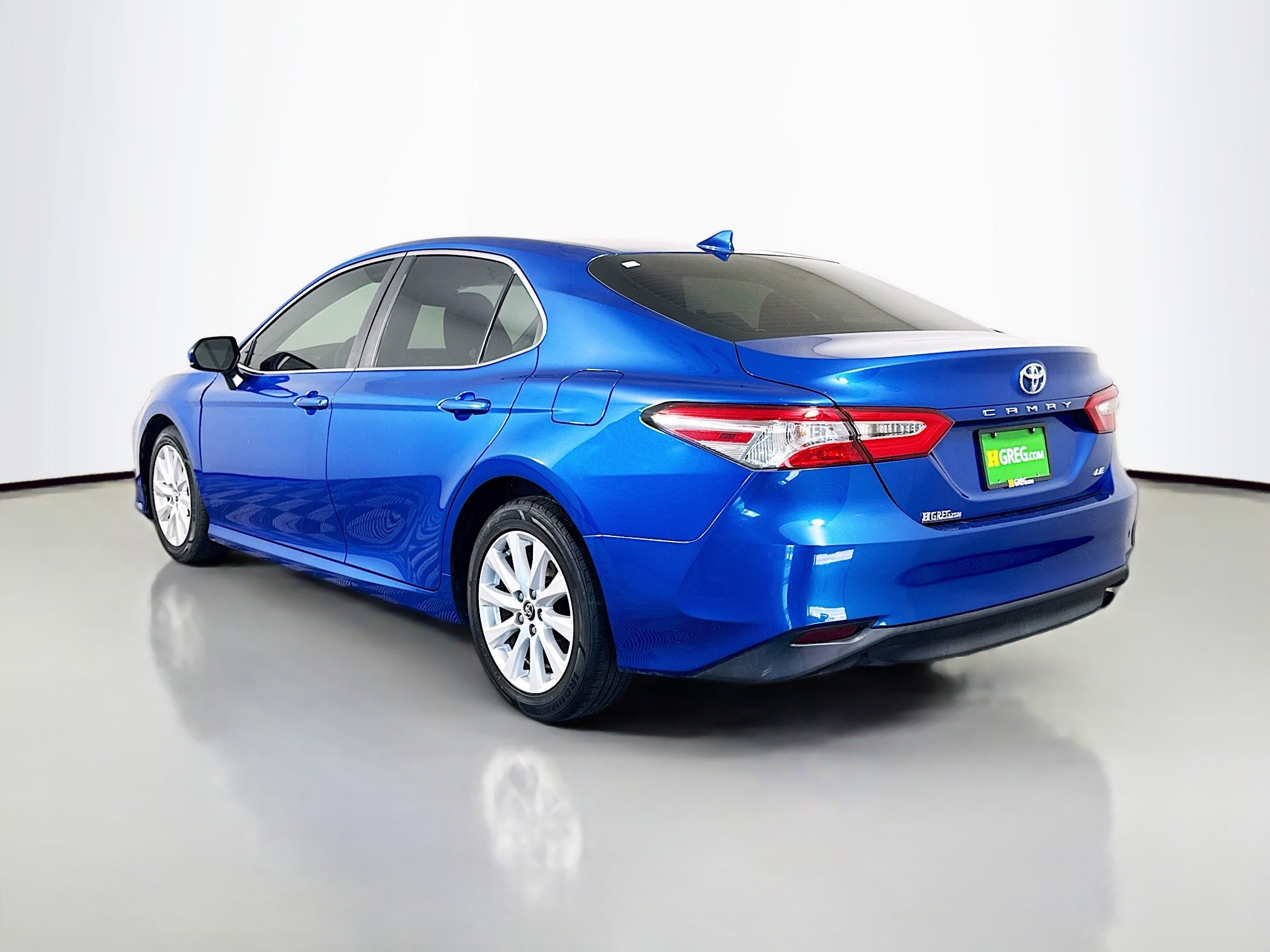 Used 2020 Toyota Camry LE w/ Carpet Mat Package image 7