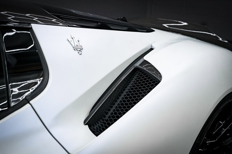 Used 2022 Maserati MC20 Coupe RWD image 22