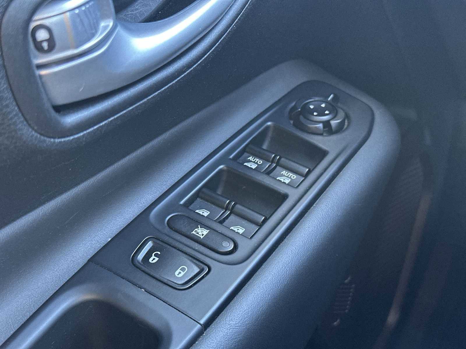 Used 2023 Jeep Renegade Latitude image 15