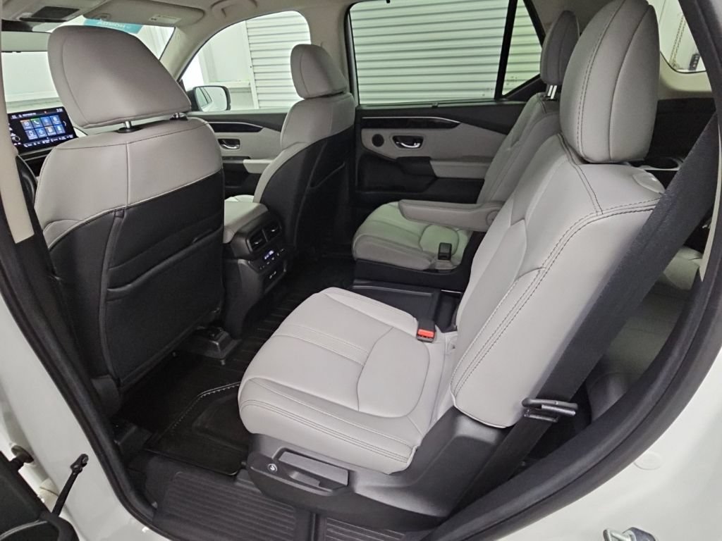 Used 2023 Honda Pilot EX-L image 30