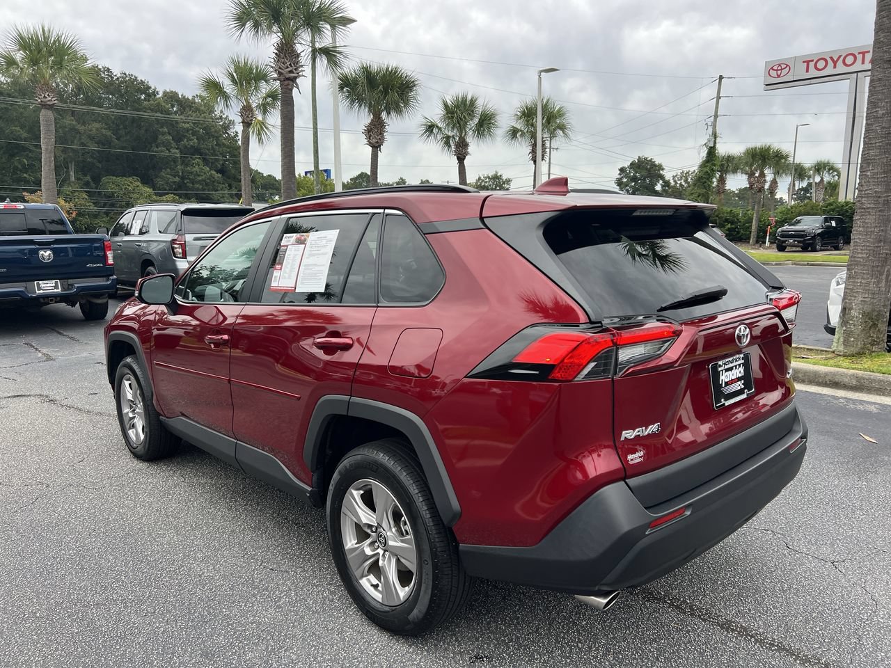 Used 2023 Toyota RAV4 XLE w/ Convenience Package FWD image 8