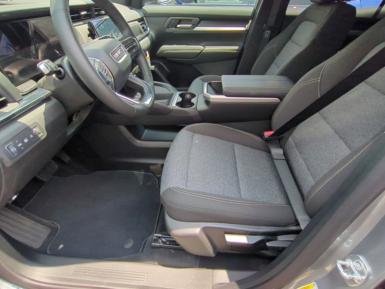 Used 2026 GMC Terrain Elevation image 24