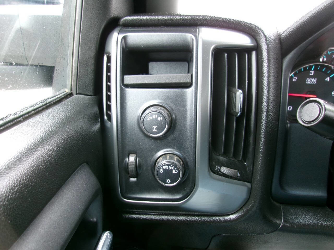 Used 2017 Chevrolet Silverado 3500 LT image 18