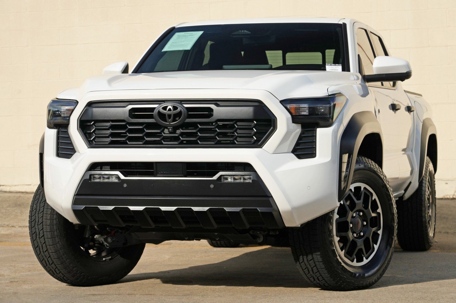 Used 2025 Toyota Tacoma TRD Off-Road w/ TRD Off Road Premium Package AWD/4WD image 3