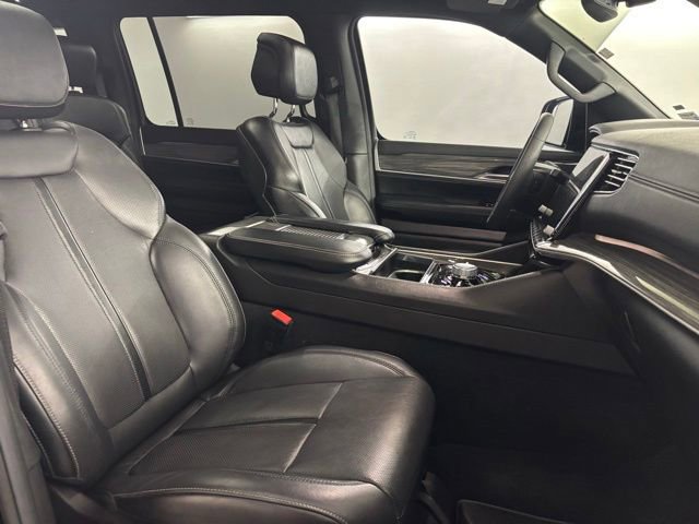 Used 2022 Jeep Wagoneer Series III w/ Premium Group I image 23