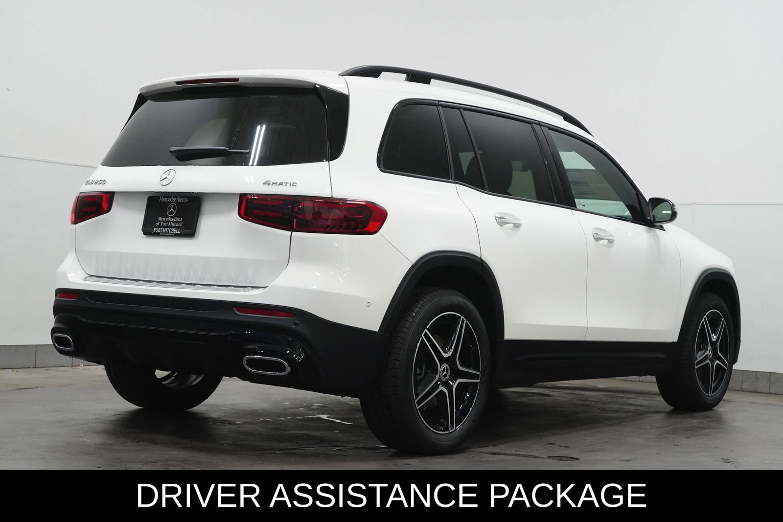 New 2026 Mercedes-Benz GLB 250 4MATIC image 7