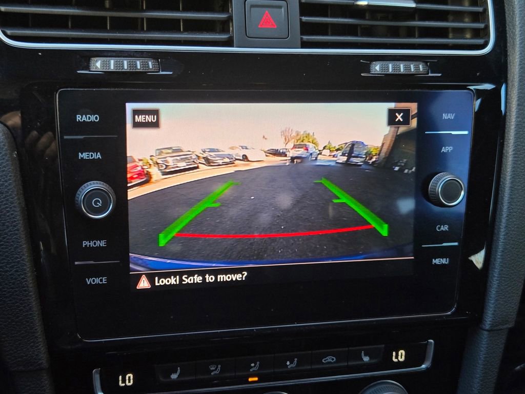 Used 2019 Volkswagen Golf R 4-Door image 16