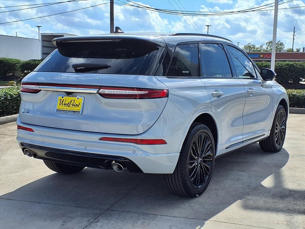 New 2026 Lincoln Corsair Reserve image 2