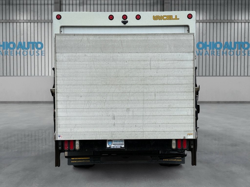 Used 2018 Chevrolet Express 3500 w/ Driver Convenience Package RWD image 7