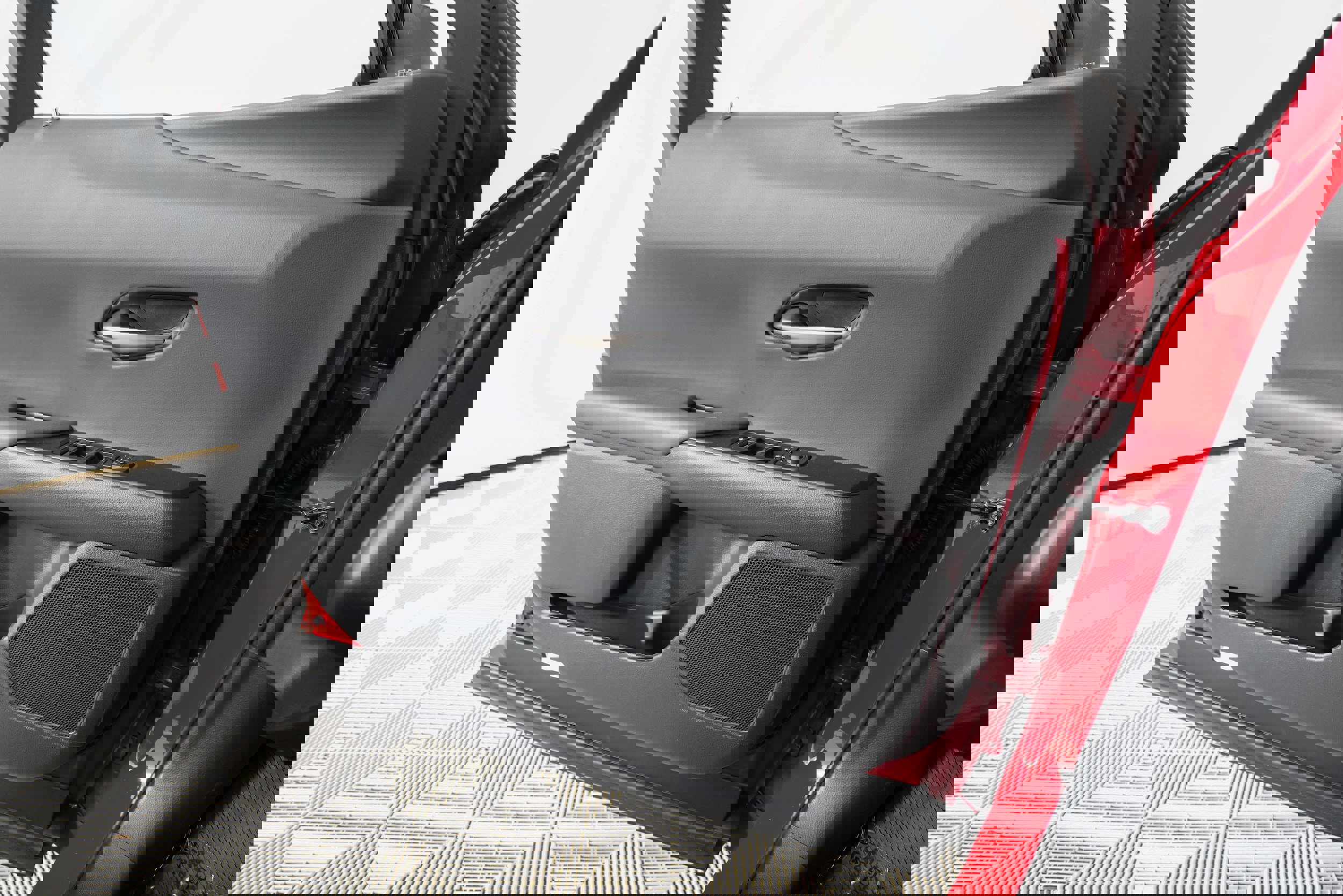 New 2025 Lexus UX 300h FWD image 9