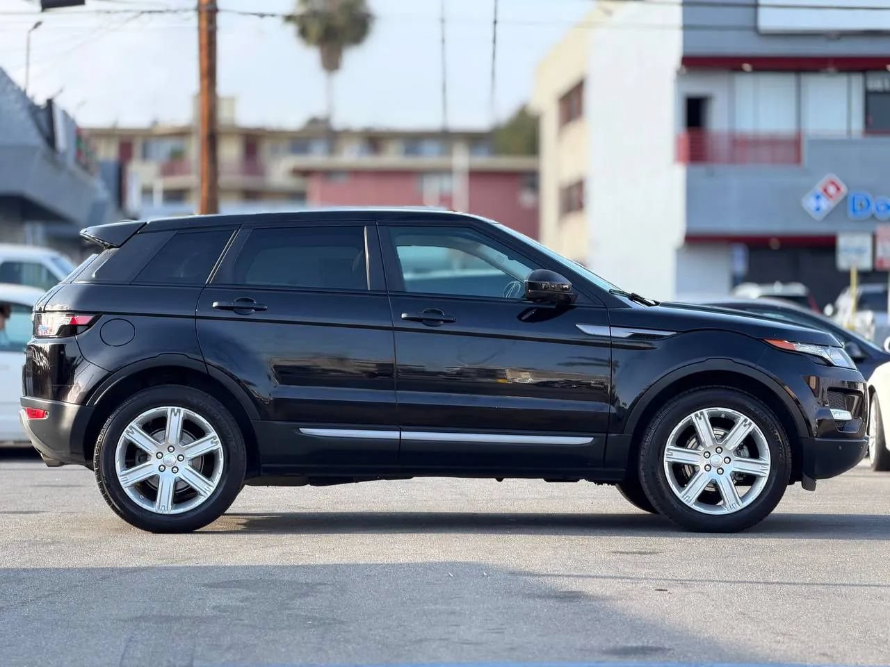 Used 2015 Land Rover Range Rover Evoque Pure Premium AWD/4WD image 18
