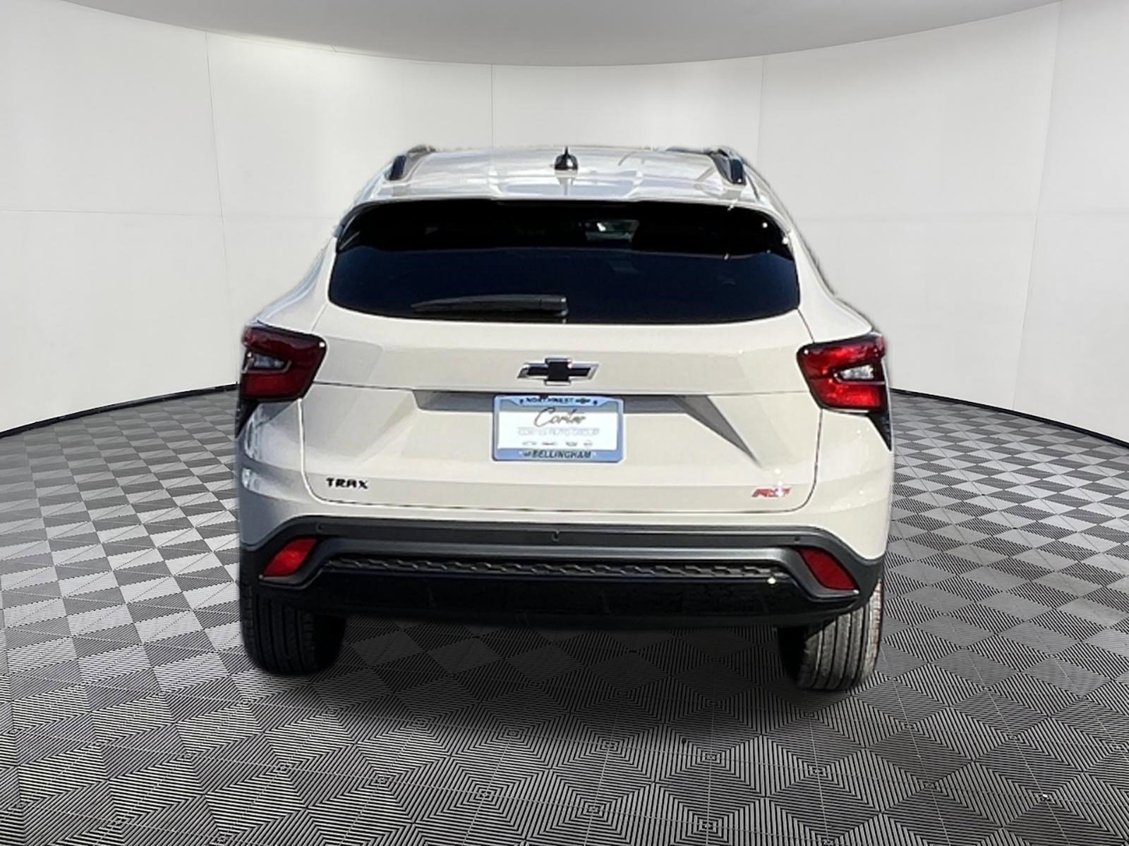 New 2026 Chevrolet Trax RS w/ Driver Confidence Package FWD image 5