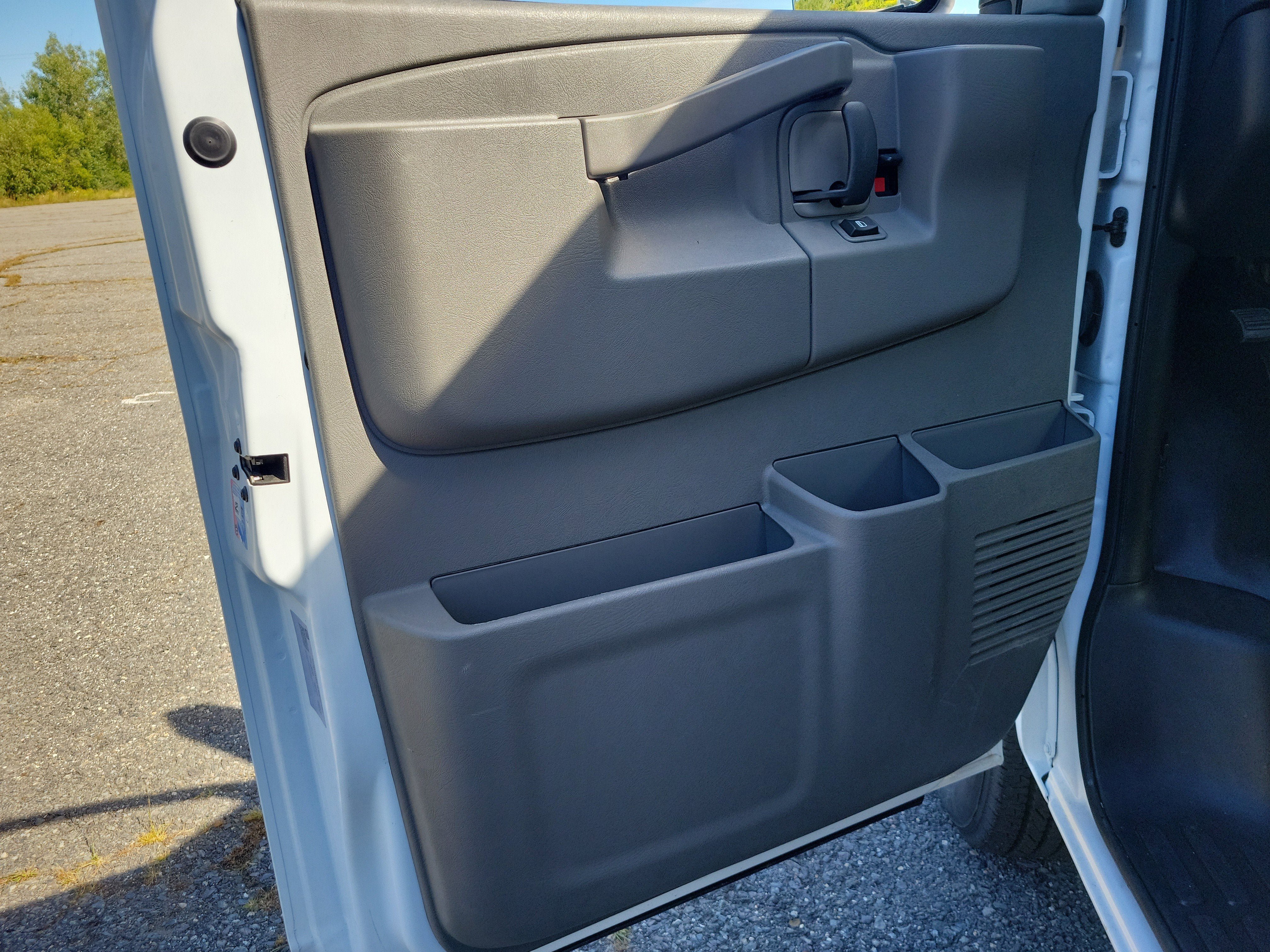 New 2025 GMC Savana 3500 w/ Power Convenience Package RWD image 17
