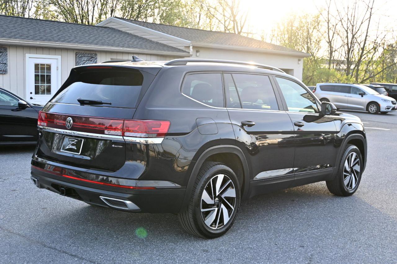 Used 2024 Volkswagen Atlas SE AWD/4WD image 11