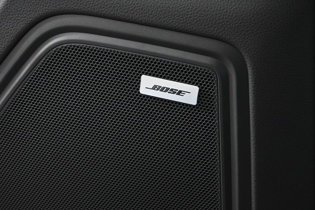 New 2026 Porsche Macan image 7