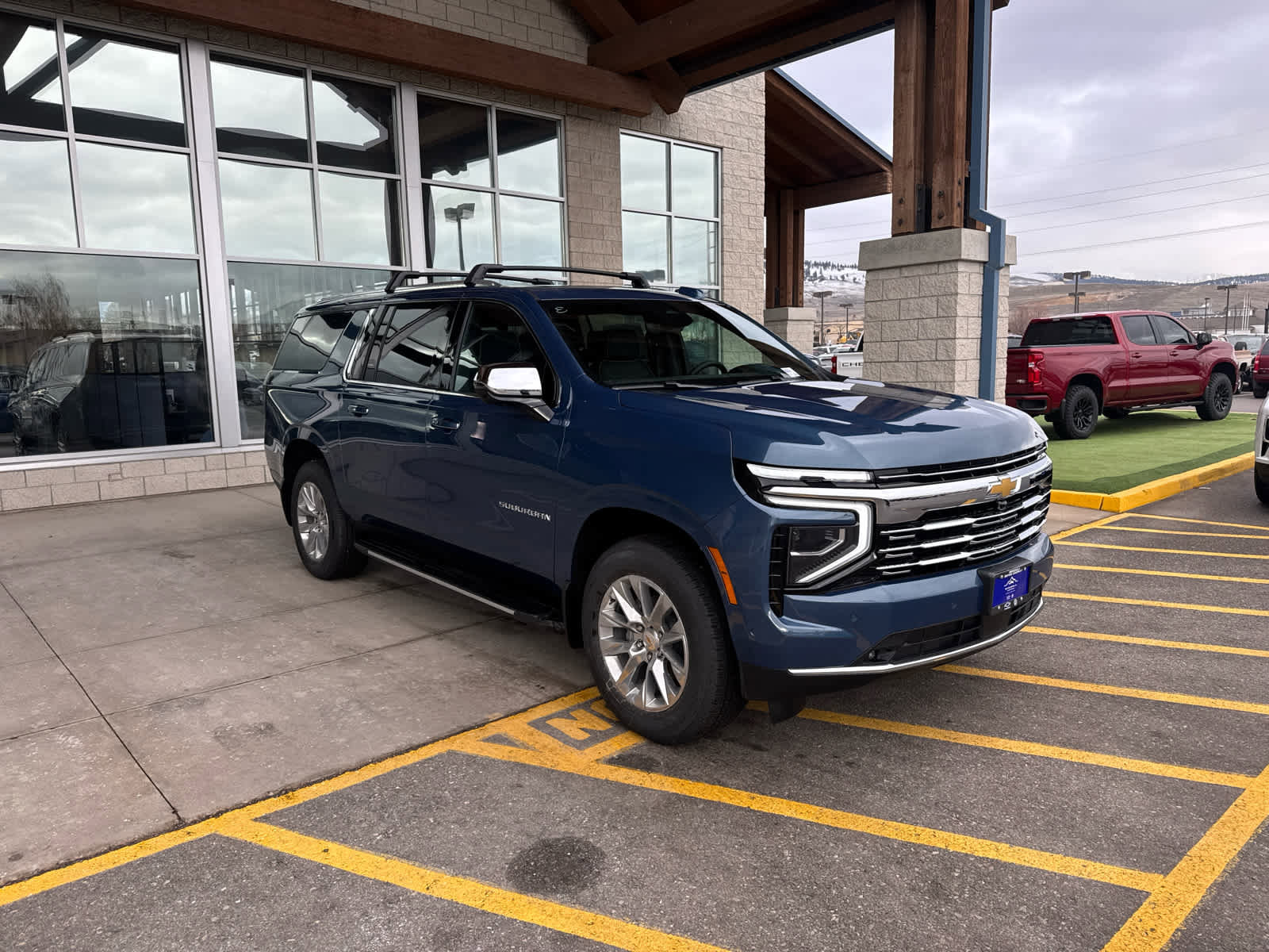 New 2026 Chevrolet Suburban Premier image 3