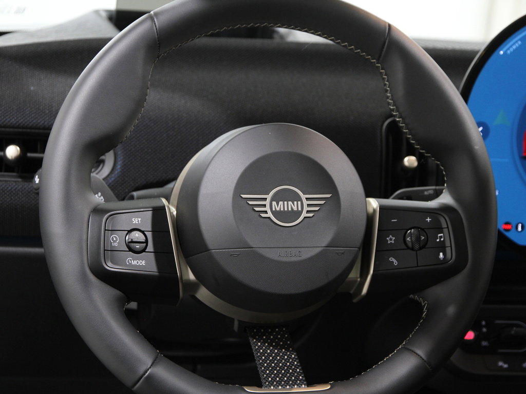 Certified 2025 MINI Cooper S image 7