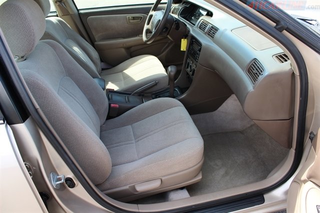 Used 2001 Toyota Camry CE FWD image 36