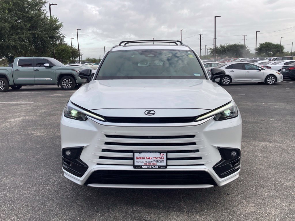 Used 2026 Lexus TX 350 AWD w/ Technology Package image 2