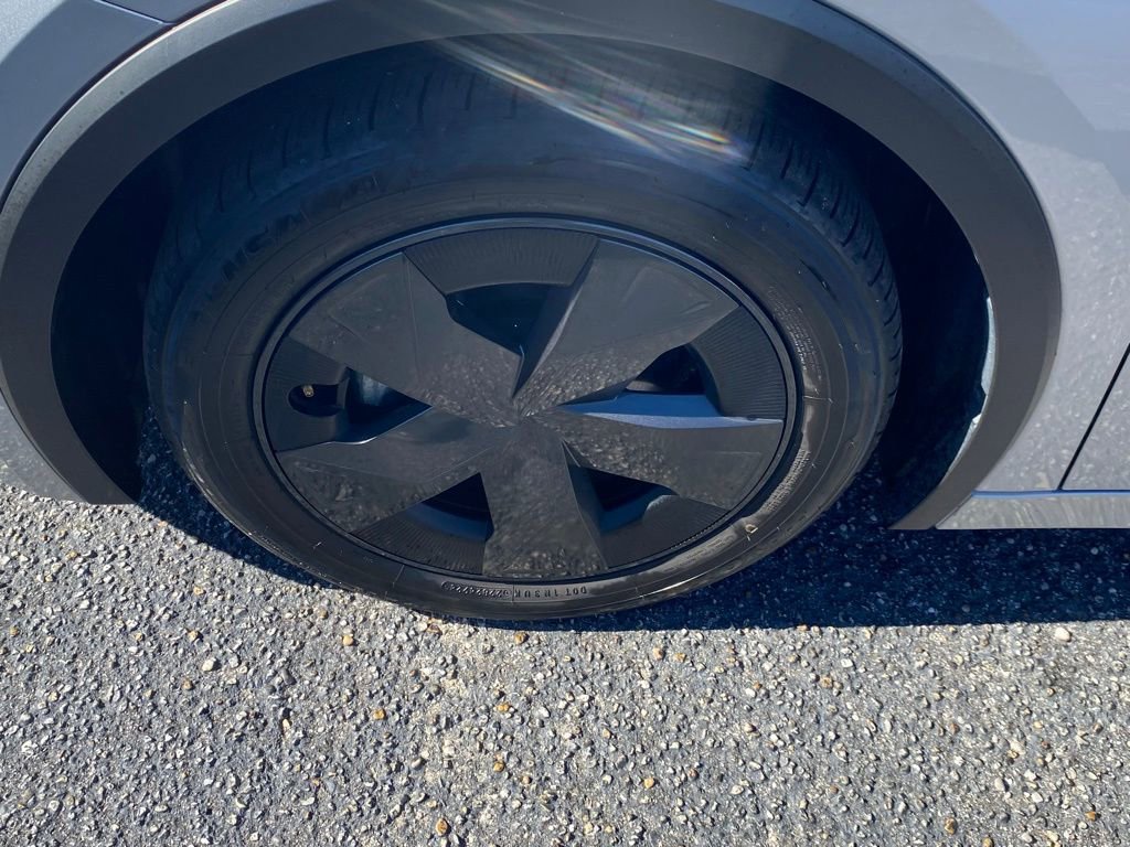 Used 2024 Toyota Prius LE image 20