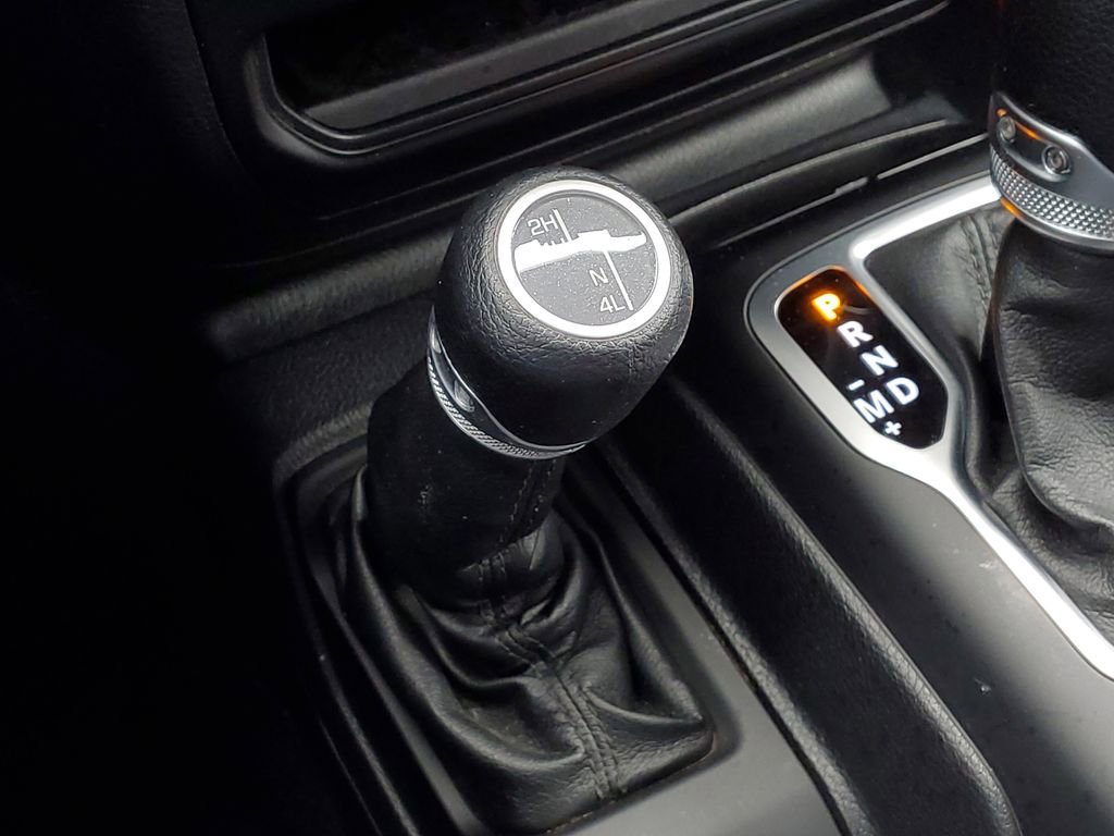 Used 2018 Jeep Wrangler Unlimited Sport S image 17