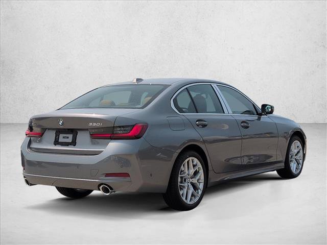 Used 2026 BMW 330i xDrive Sedan w/ Premium Package AWD/4WD image 2