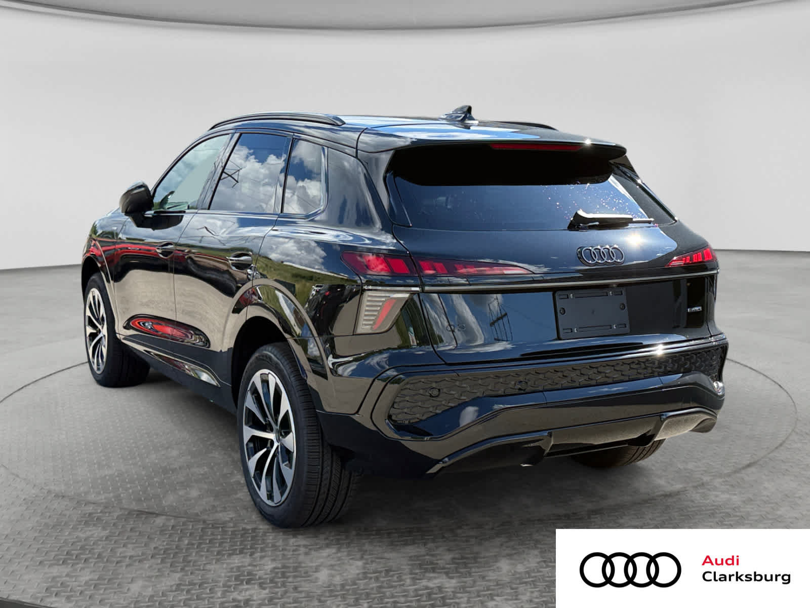 New 2026 Audi Q3 quattro 2.0T AWD/4WD image 7