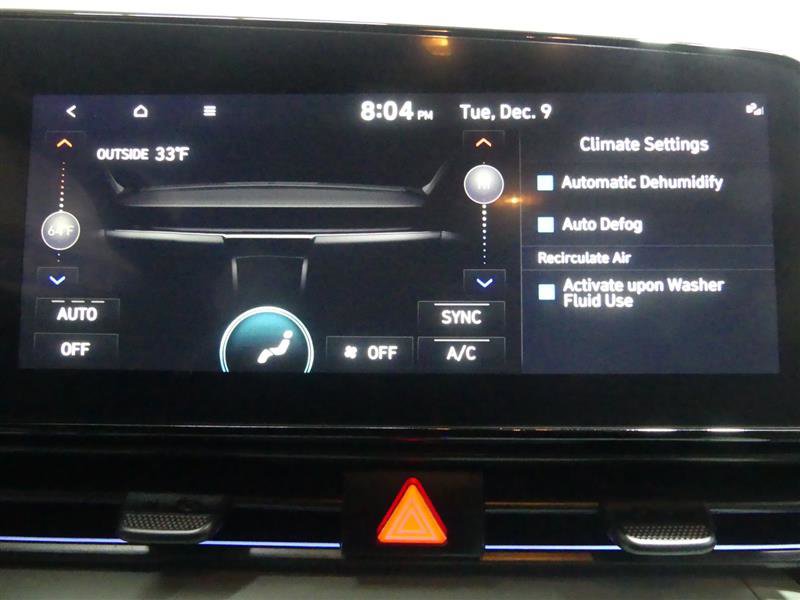 Used 2024 Hyundai Elantra Limited image 45