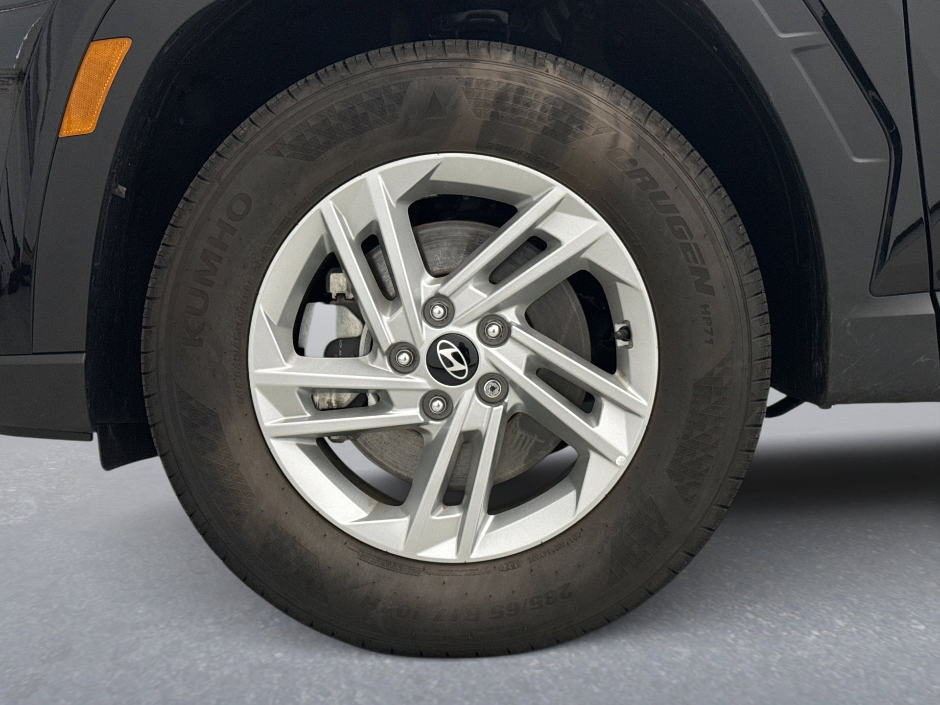 Used 2025 Hyundai Tucson SE image 23