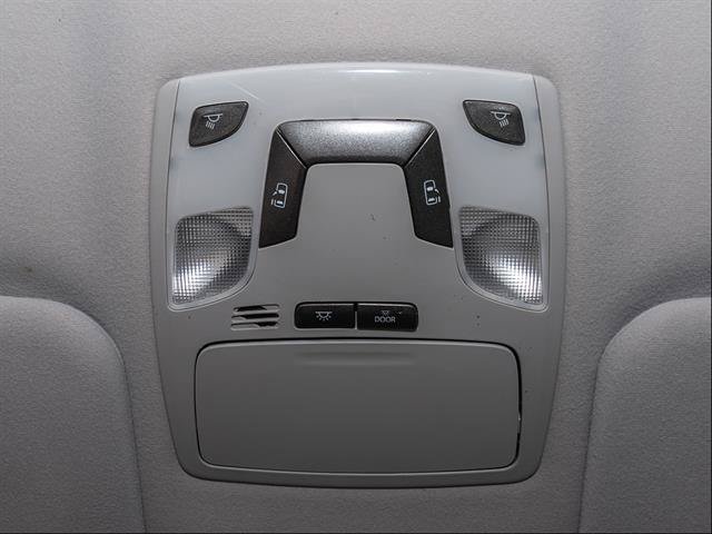 Used 2011 Toyota Sienna LE w/ Towing Pkg AWD/4WD image 14