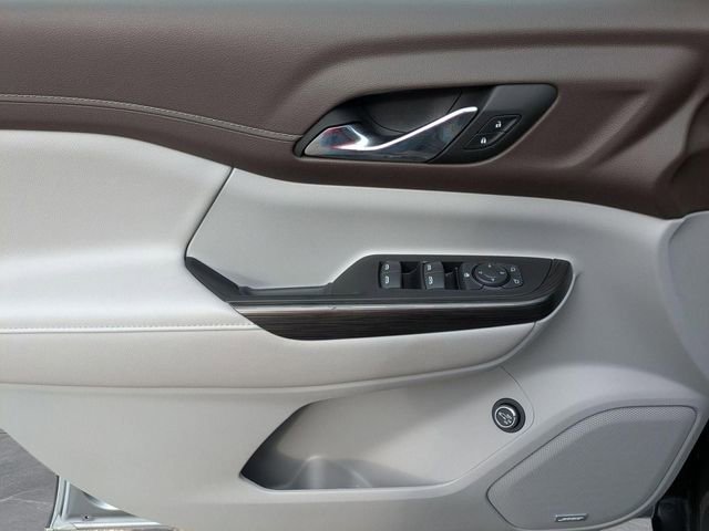 Certified 2023 GMC Acadia SLT w/ LPO, Floor Liner Package image 14