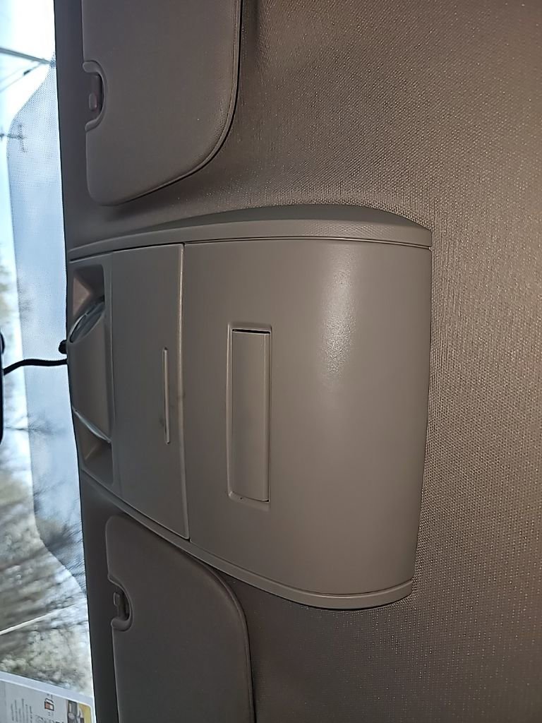 Used 2016 Dodge Grand Caravan American Value Package w/ UConnect Hands-Free Group FWD image 23