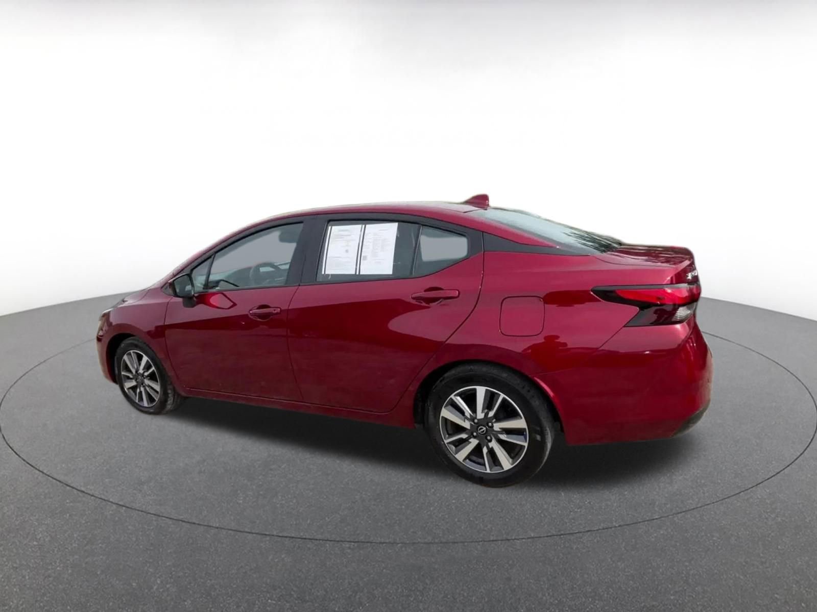 Used 2025 Nissan Versa SV FWD image 10