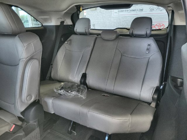 New 2026 Toyota Sienna XLE AWD/4WD image 24