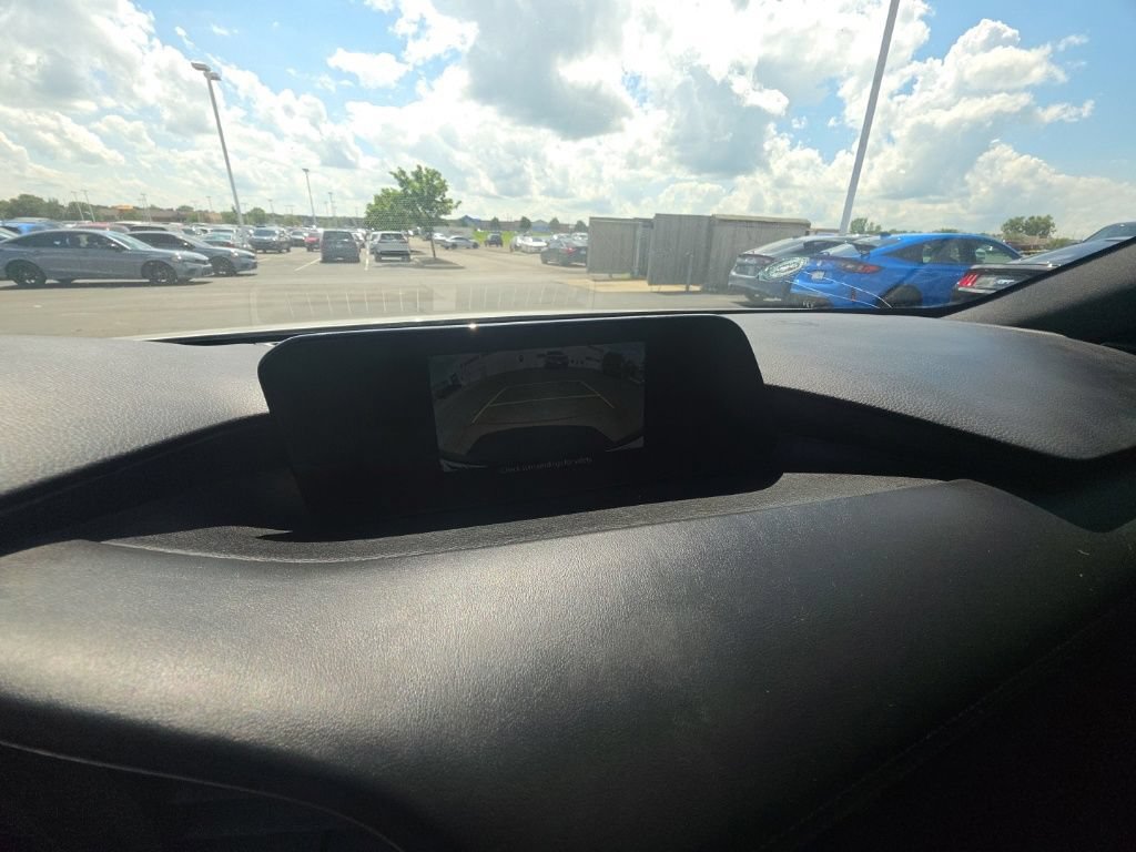 Used 2019 MAZDA MAZDA3 Hatchback FWD image 20