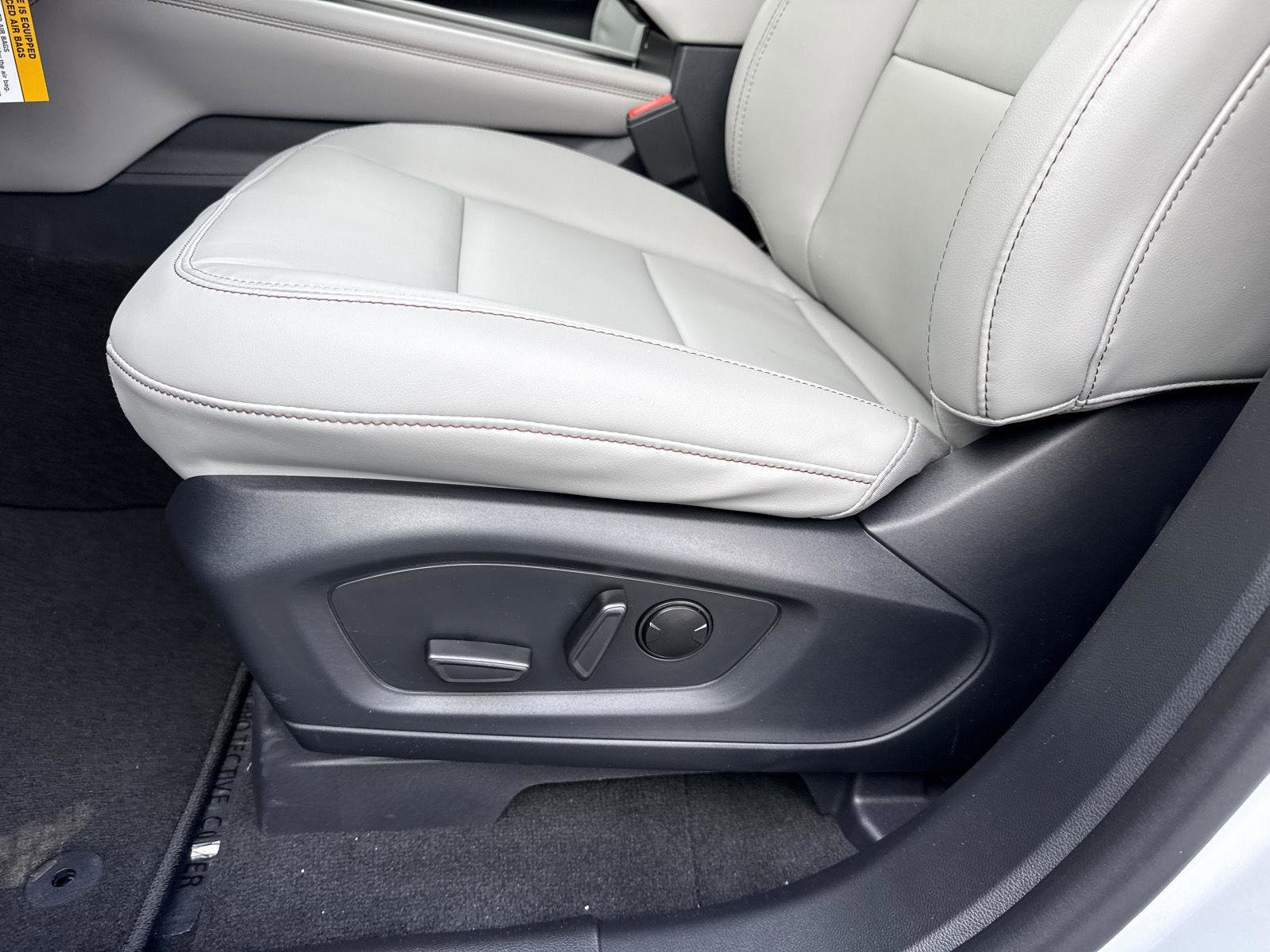 New 2026 Ford Explorer Active w/ Active Comfort Package image 14