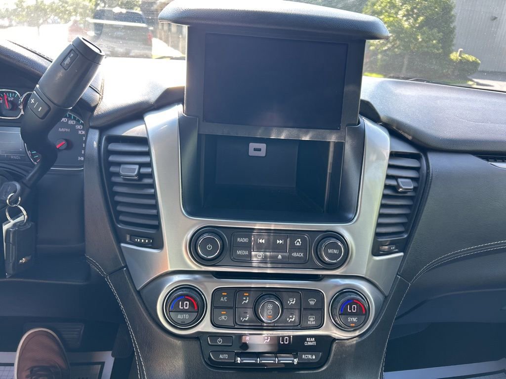 Used 2019 Chevrolet Suburban LS w/ All-Season Package AWD/4WD image 23