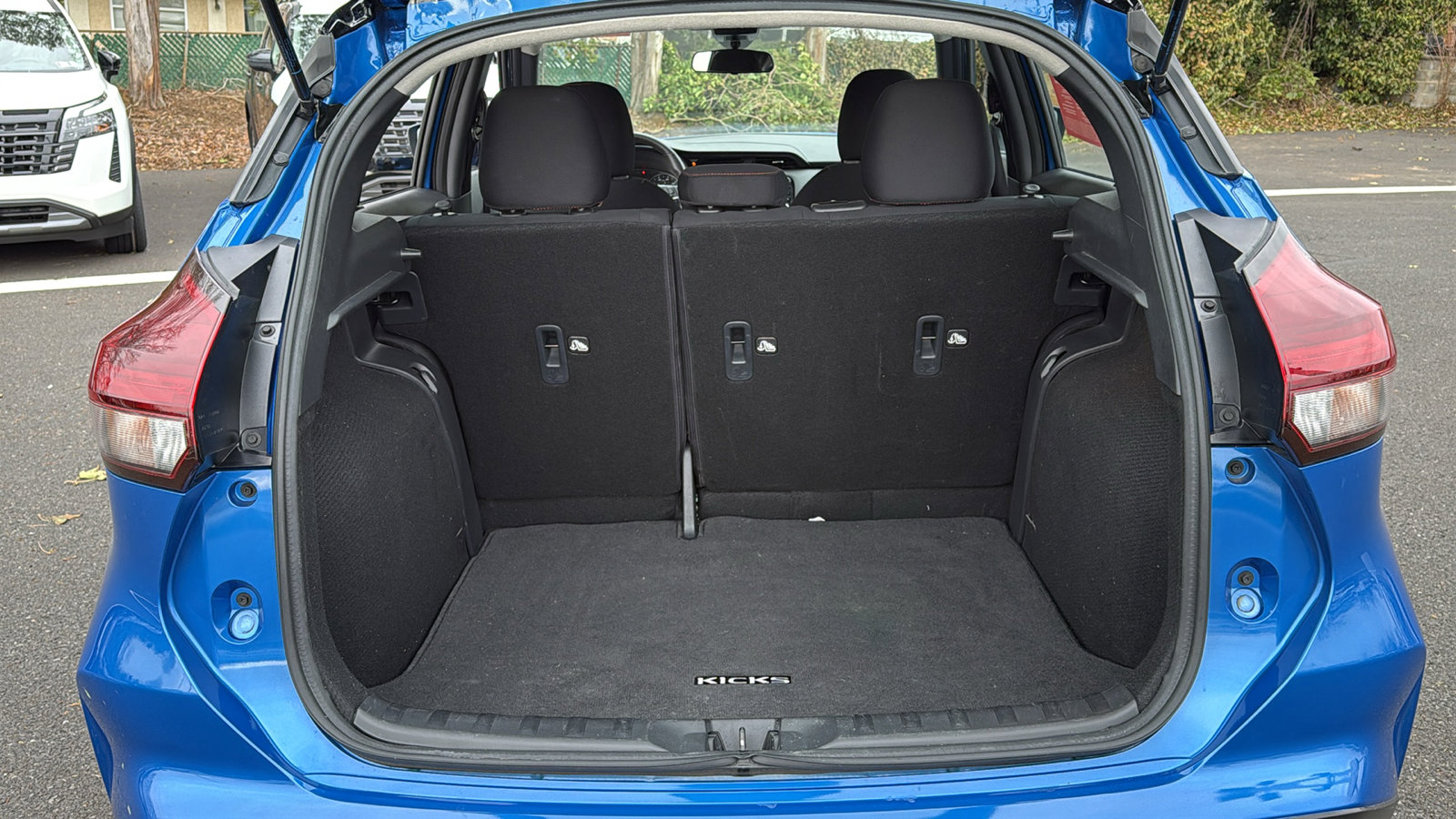 Certified 2024 Nissan Kicks SR image 24