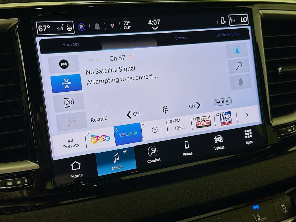Used 2025 Chrysler Pacifica Select FWD image 20