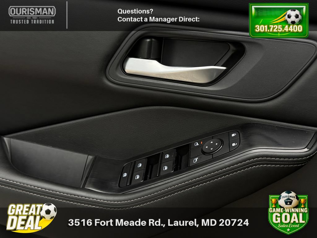 Used 2024 Nissan Rogue SV AWD/4WD image 34