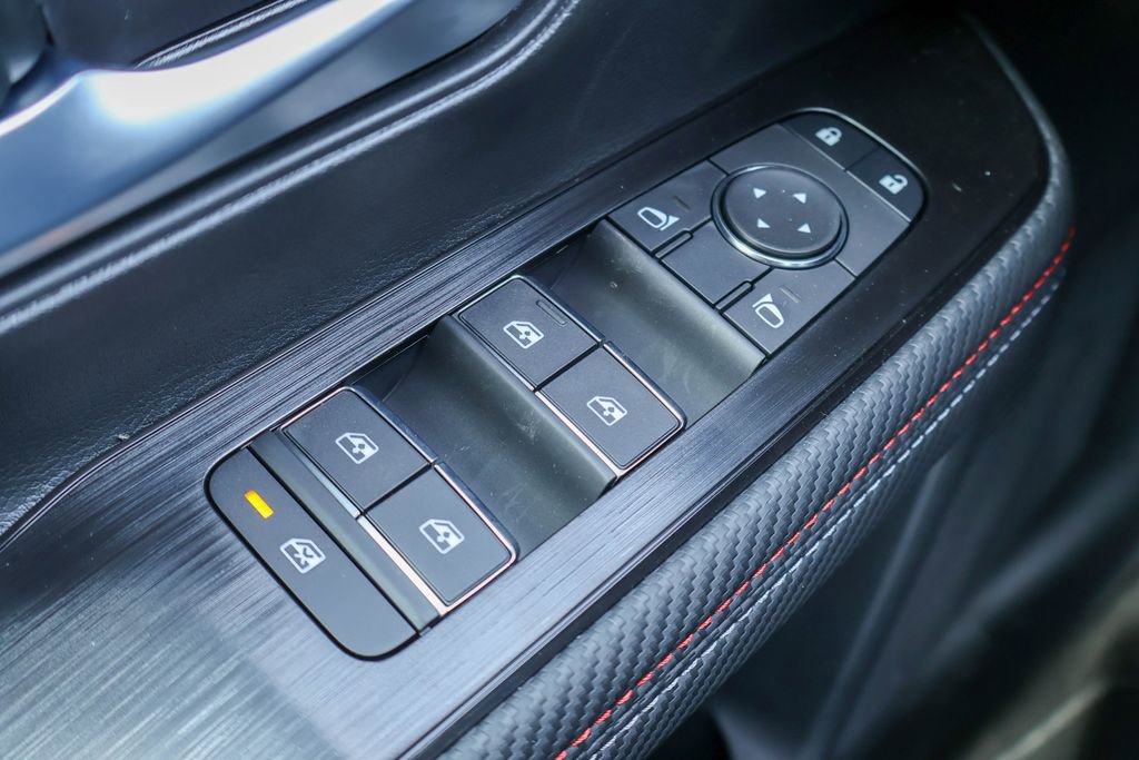 New 2026 Nissan Kicks SR image 14