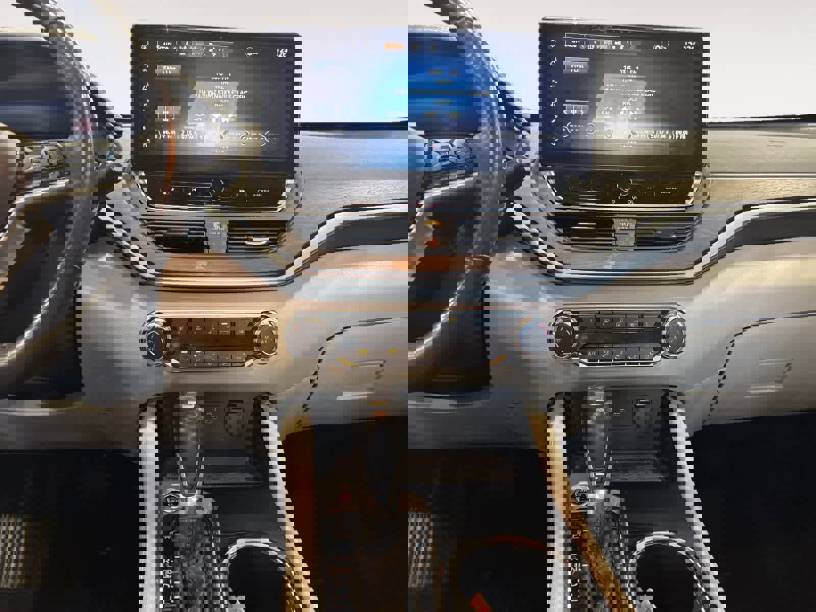 Used 2023 Nissan Altima 2.5 SV w/ SV Premium Package image 12